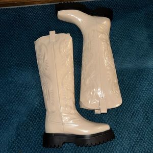 Jeffrey Campbell - Night-Ride Boots in Ivory